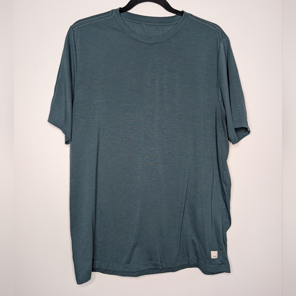 Vuori Men’s Short Sleeve Tee Blue Crewneck Performance Shirt Large - Picture 1 of 3